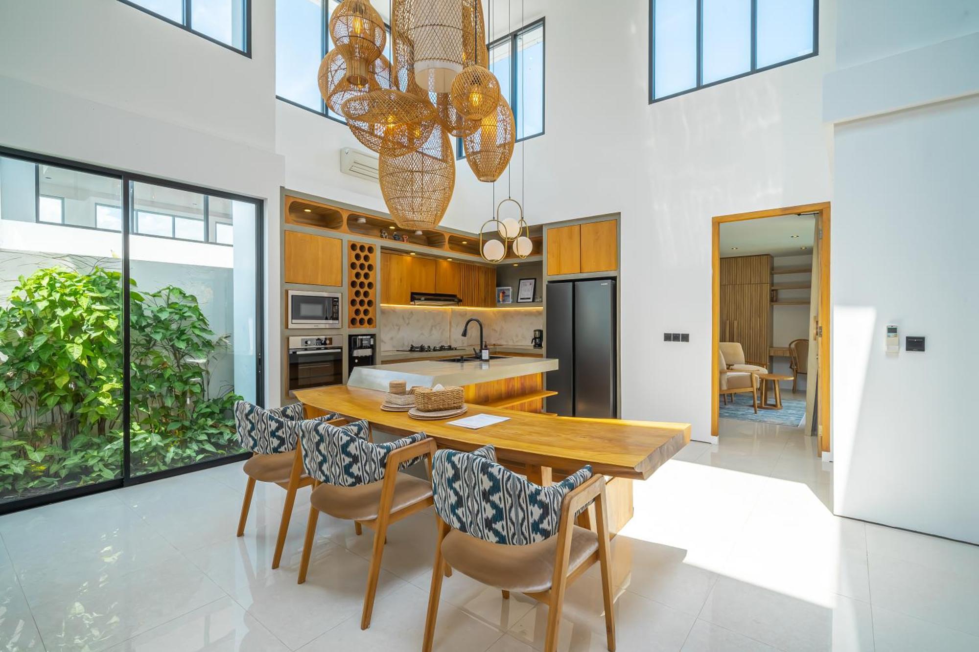 Villa Arunika - Stylish Tropical 2Br Villa Close To Nyanyi Beach! Selemadeg Екстериор снимка