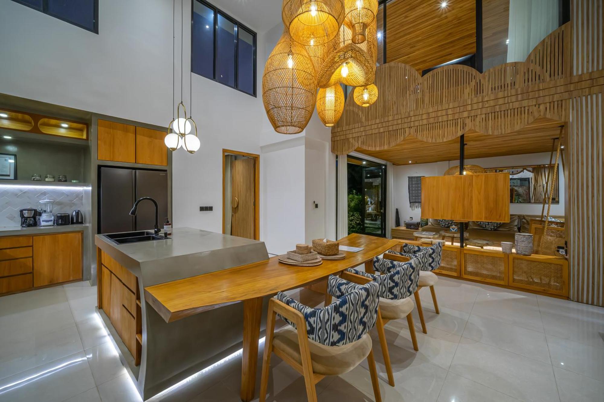 Villa Arunika - Stylish Tropical 2Br Villa Close To Nyanyi Beach! Selemadeg Екстериор снимка