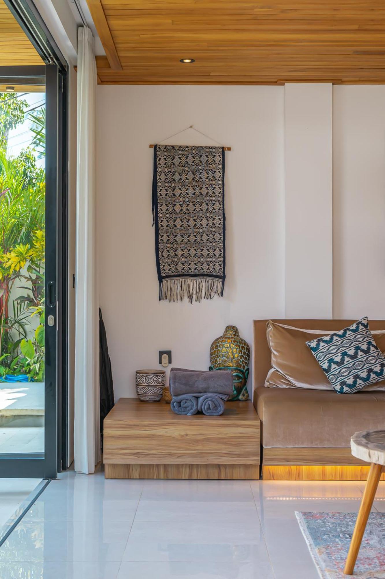 Villa Arunika - Stylish Tropical 2Br Villa Close To Nyanyi Beach! Selemadeg Екстериор снимка