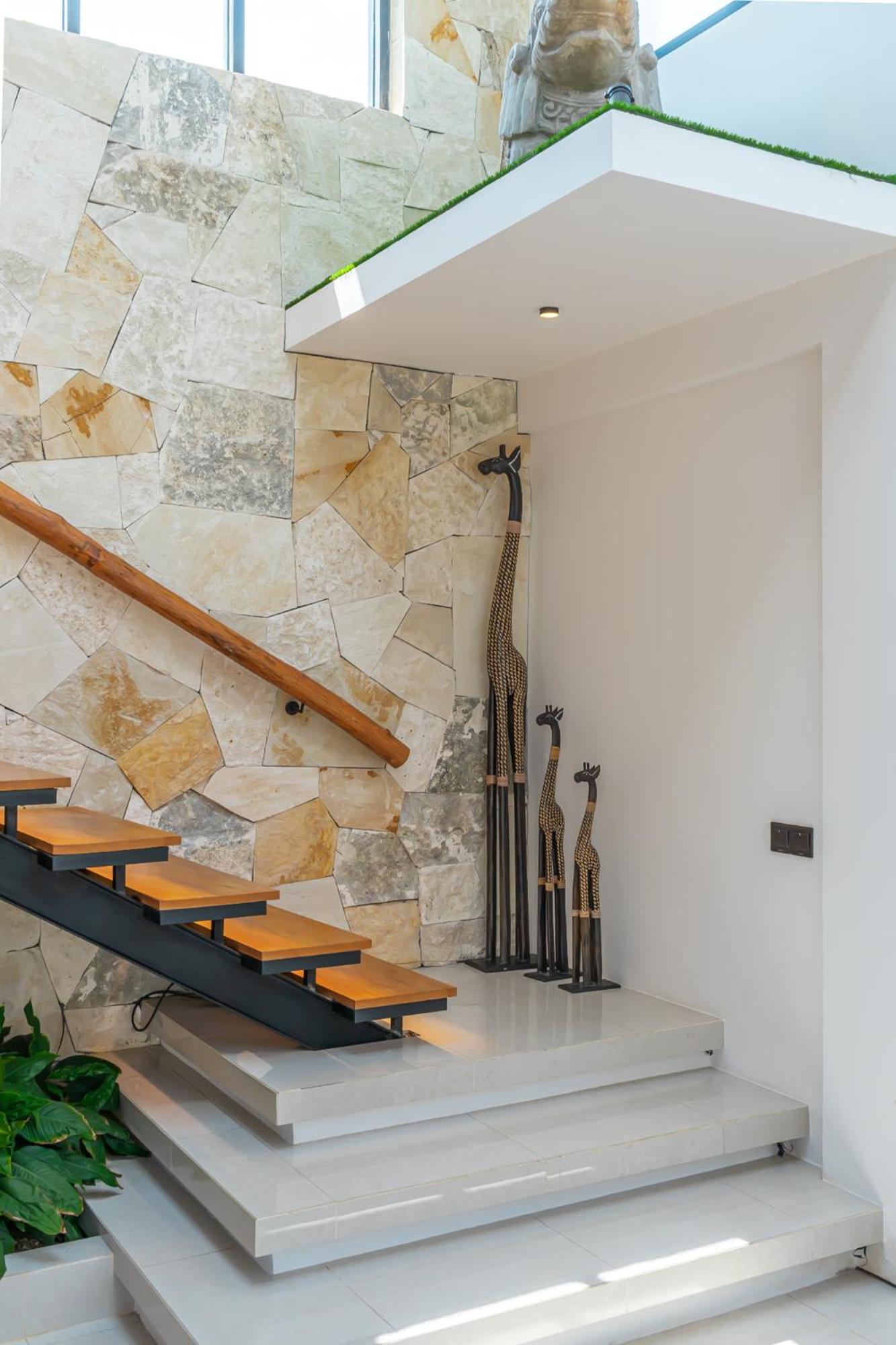 Villa Arunika - Stylish Tropical 2Br Villa Close To Nyanyi Beach! Selemadeg Екстериор снимка